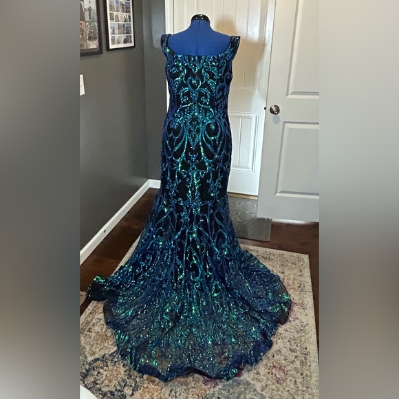 Tease Prom 18TE1837